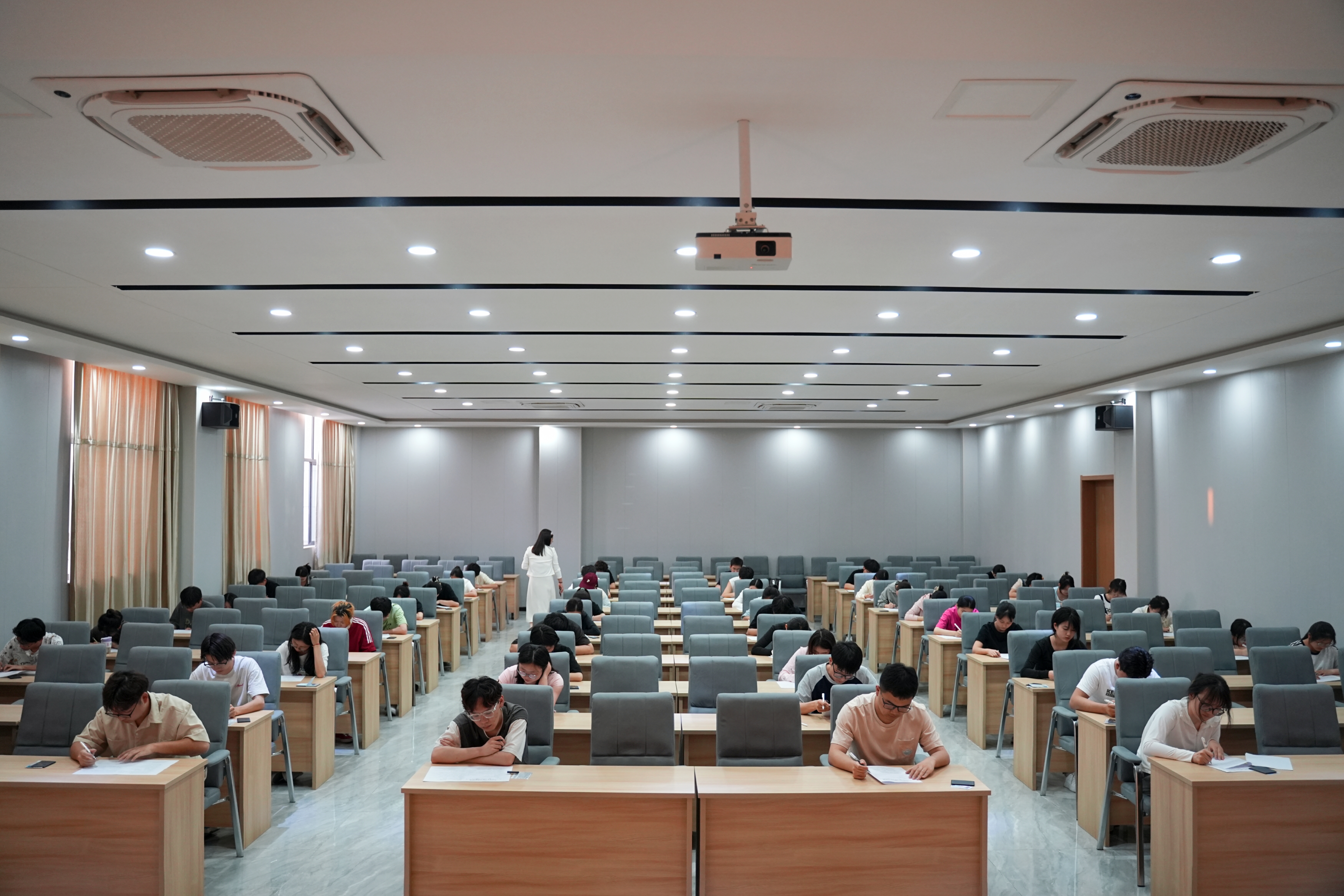 <strong>土木工程学院举办党纪学习教育知识竞赛</strong>