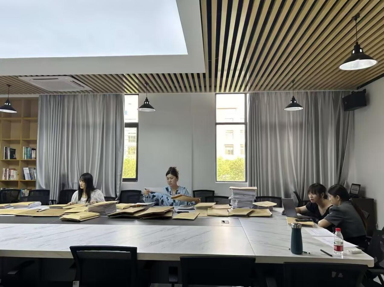 <strong>环境设计教研室组织开展教学归档材料专项检查会议</strong>