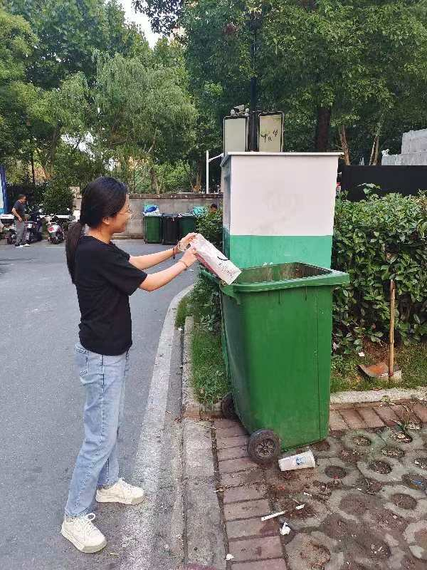 <strong>暑期“三下乡”社会实践（三十四）：服务基层，营造美好环境</strong>