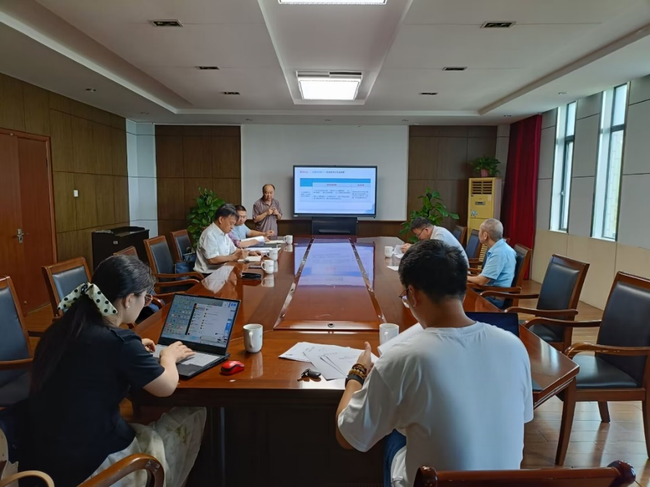 我校顺利召开新建实验室论证会