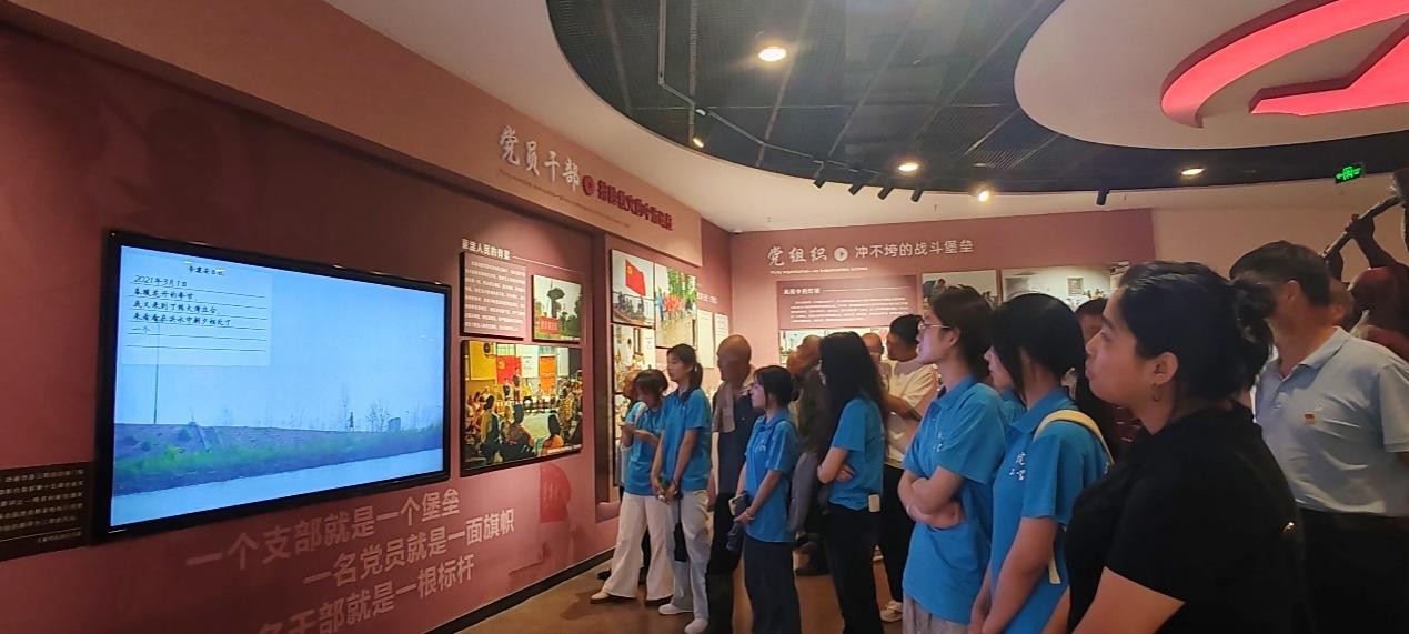 皖江工学院师生深入安徽阜南，开展社会实践活动