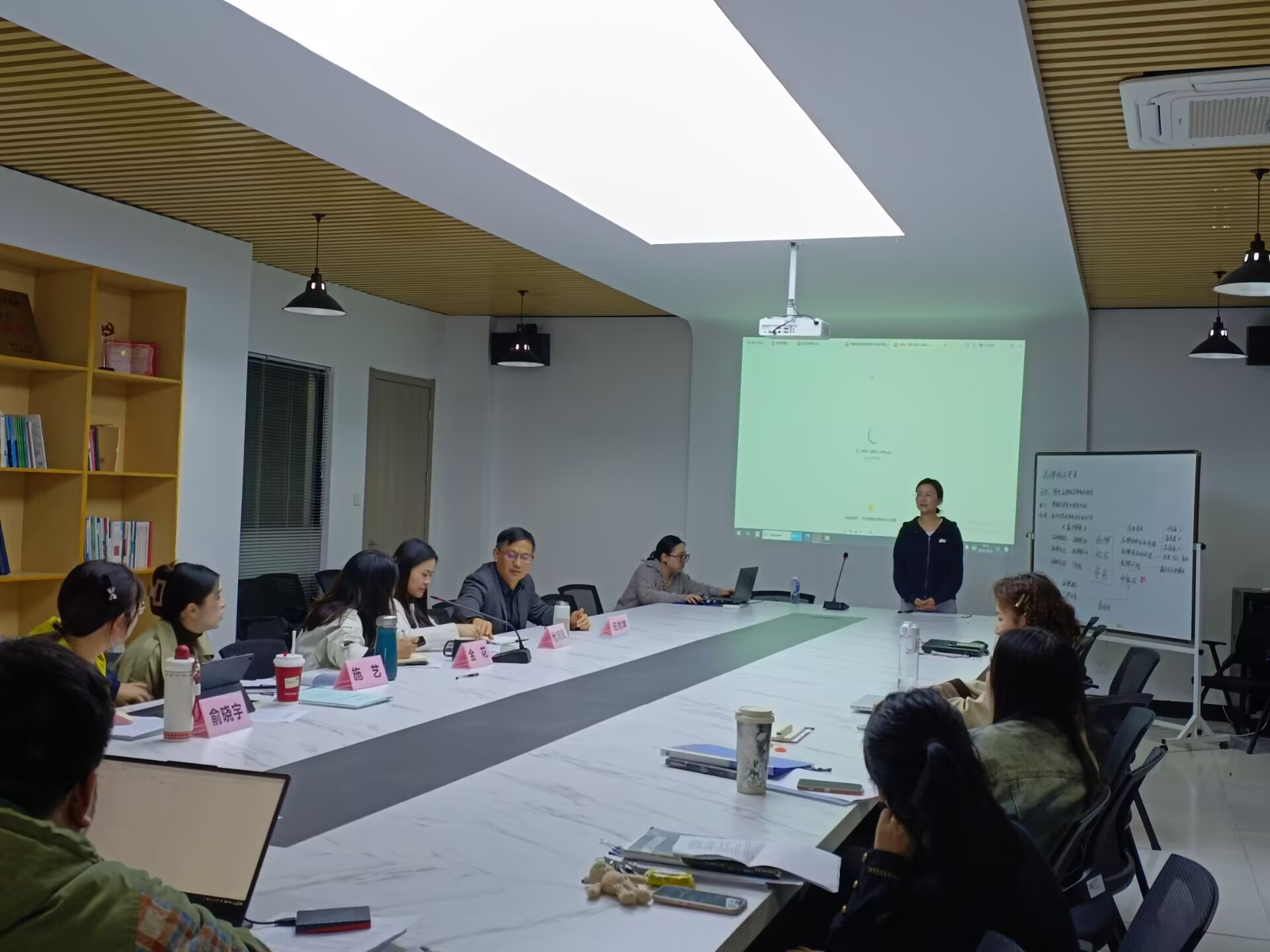 <strong>艺术设计学院第三届教师教学技能大赛预赛顺利开赛</strong>